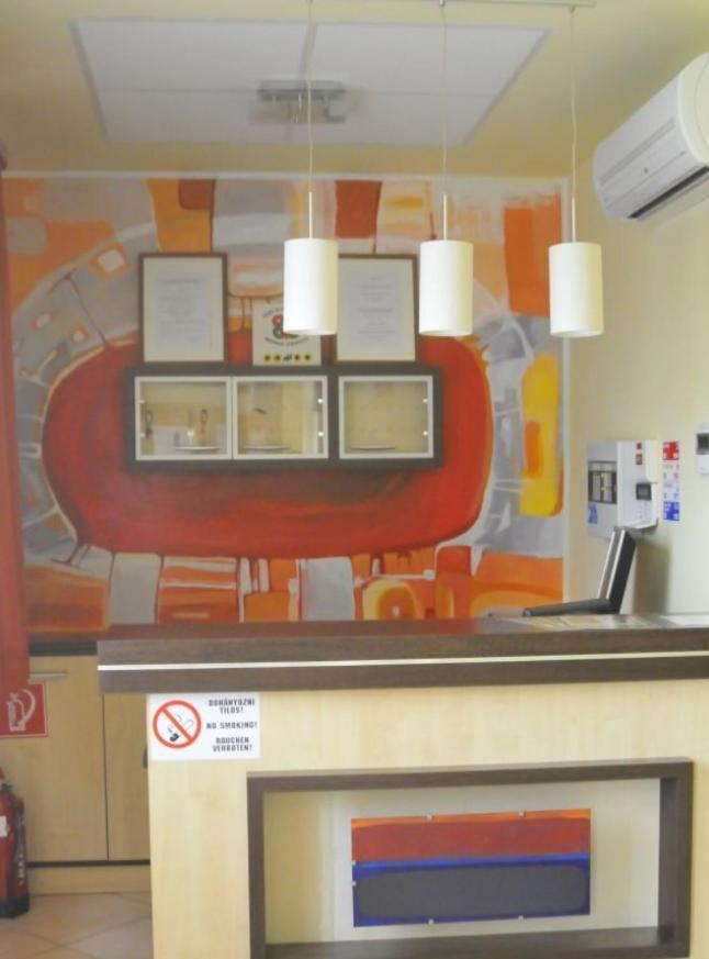 Csakvar Publo Etterem Es Panzio Bed & Breakfast エクステリア 写真